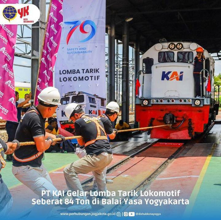 Tarik Lokomotif Semarak Memperingati HUT ke-79 Kereta Api Indonesia